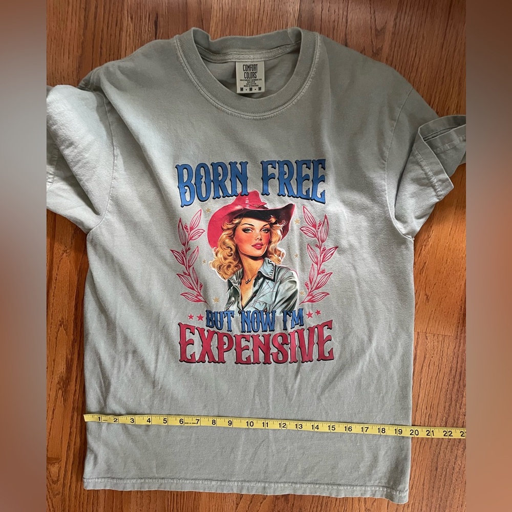 VGC “Born Free But Now I’m Expensive” Gray T-Shirt. Size Medium.💎💵🩶 - Picture 6 of 6